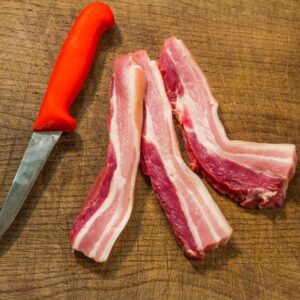 Schweinebauch in Scheiben